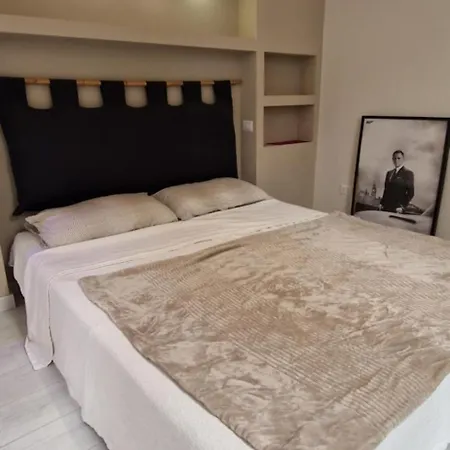 Savelli Old Town - Near Navona Place *