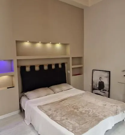 Savelli Old Town - Near Navona Place Рим